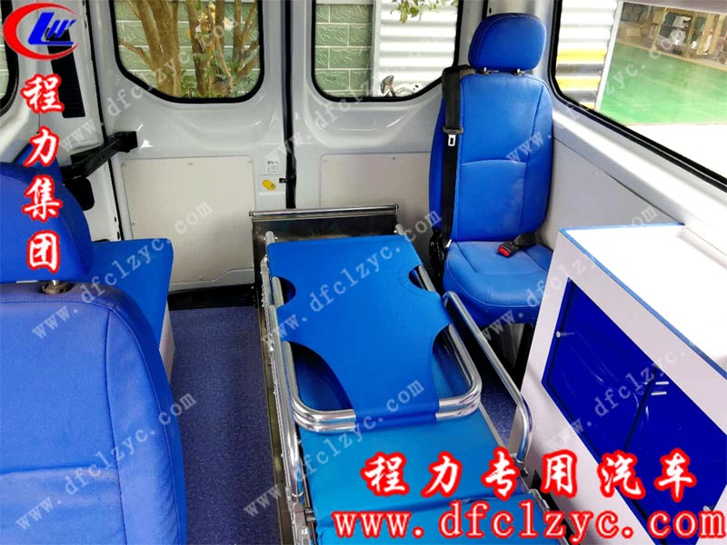 國(guó)五福特新全順V362救護(hù)車（柴油版）細(xì)節(jié)